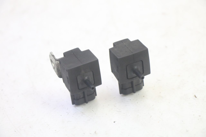 photo de AIR PRESSURE SENSOR SUZUKI BURGMAN EXECUTIVE ABS 650 (2006 - 2012) - Zoom on usage condition