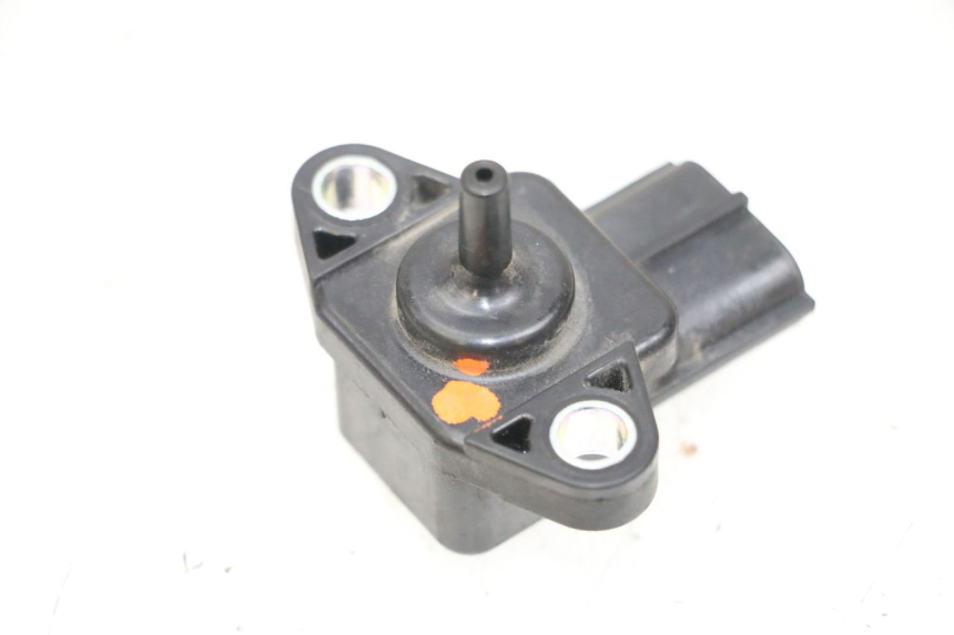 photo de AIR PRESSURE SENSOR YAMAHA FJR ABS 1300 (2006 - 2012) - Zoom on usage condition