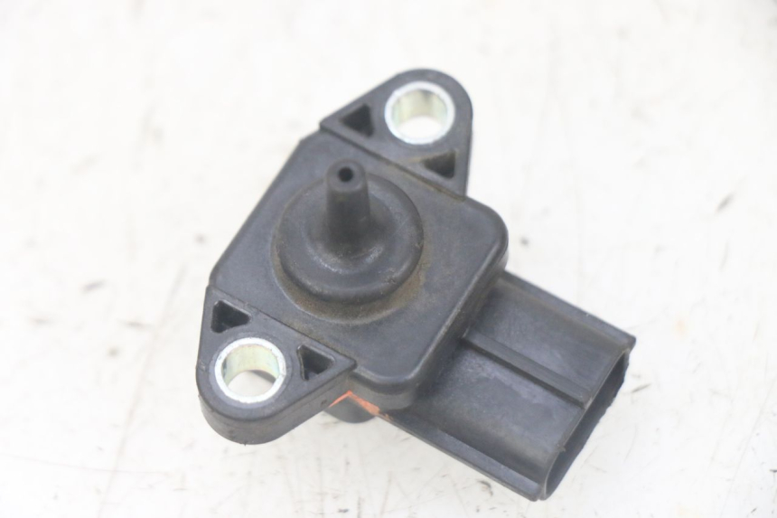 photo de AIR PRESSURE SENSOR YAMAHA FJR ABS 1300 (2006 - 2012) - Zoom on usage condition