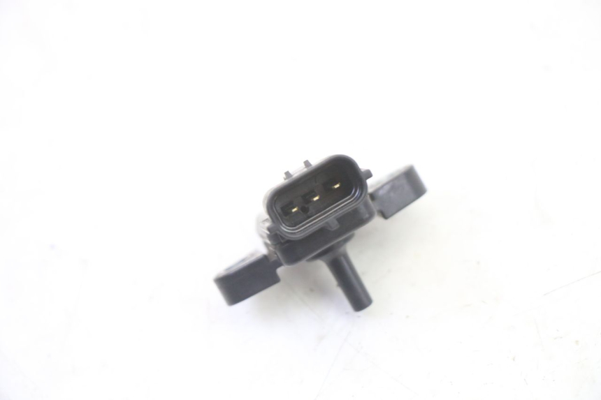 photo de AIR PRESSURE SENSOR YAMAHA FZ6 FAZER S2 600 (2007 - 2011)