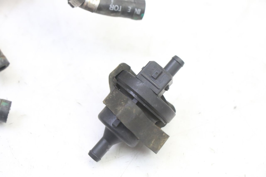 photo de AIR PRESSURE SENSOR BMW G310 R 310 (2016 - 2020)