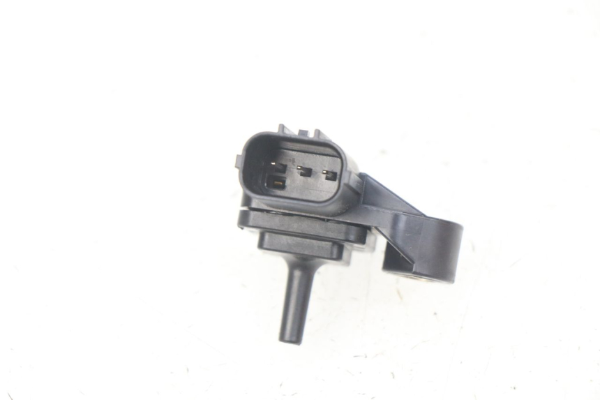 photo de AIR PRESSURE SENSOR HONDA CBRF CBR-F PC41 600 (2011 - 2013)