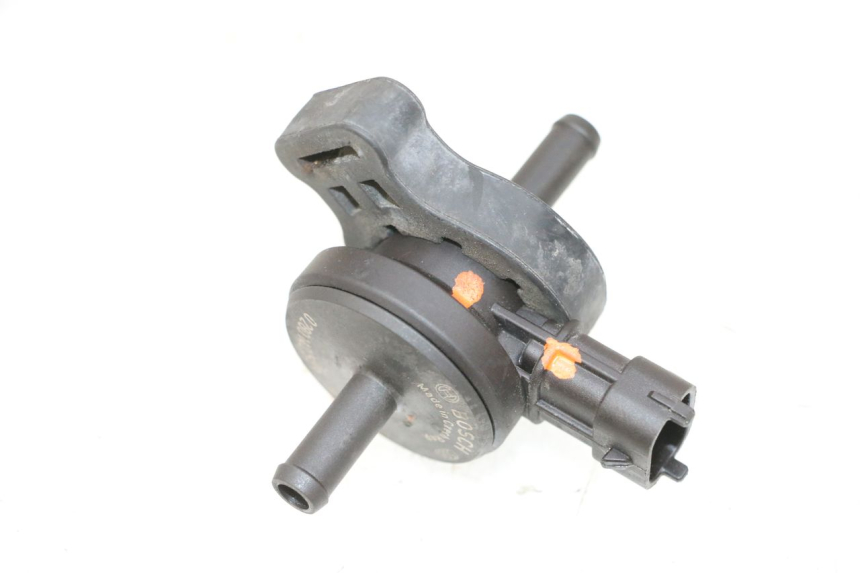 photo de AIR PRESSURE SENSOR PIAGGIO MP3 HPE 300 (2019 - 2026) - Zoom on usage condition