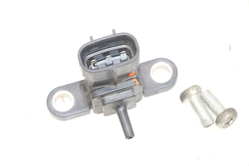 photo de AIR PRESSURE SENSOR YAMAHA TDM ABS 900 (2002 - 2014) - Zoom on usage condition