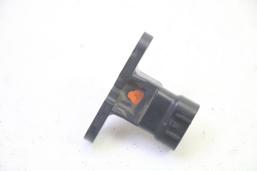 photo de AIR PRESSURE SENSOR YAMAHA X-MAX XMAX 125 (2010 - 2014) - Alternative perspective