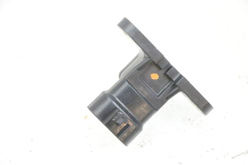 photo de AIR PRESSURE SENSOR YAMAHA XMAX X-MAX 125 (2006 - 2009) - Zoom on usage condition