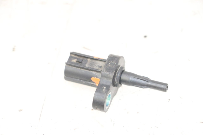 photo de AIR PRESSURE SENSOR YAMAHA XJ6 ABS 600 (2008 - 2016)