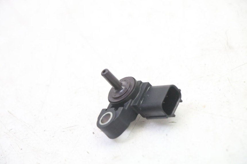 photo de AIR PRESSURE SENSOR YAMAHA XJ6 ABS 600 (2008 - 2016)