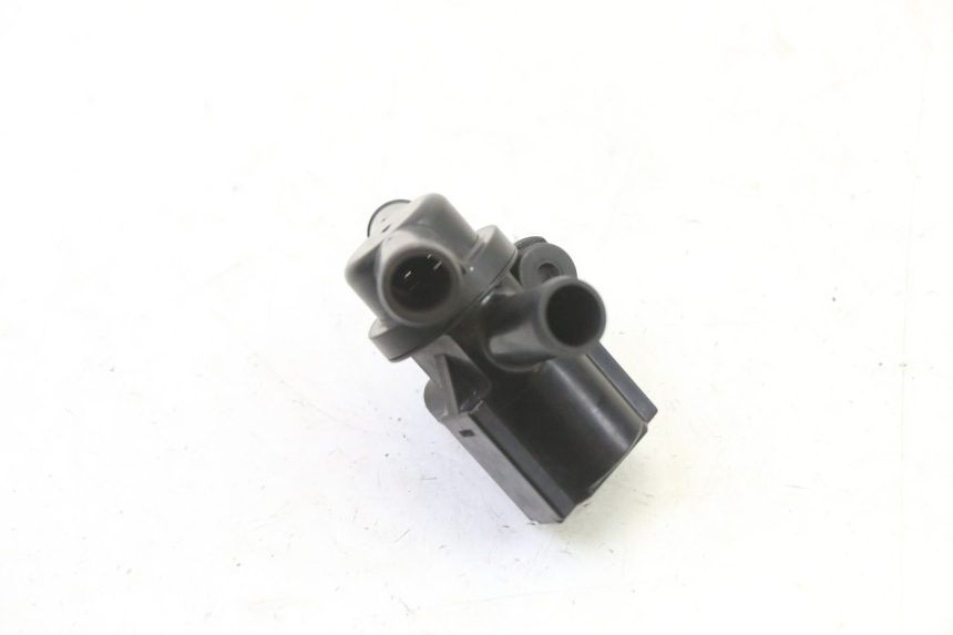 photo de AIR PRESSURE SENSOR YAMAHA XJ6 ABS 600 (2008 - 2016)