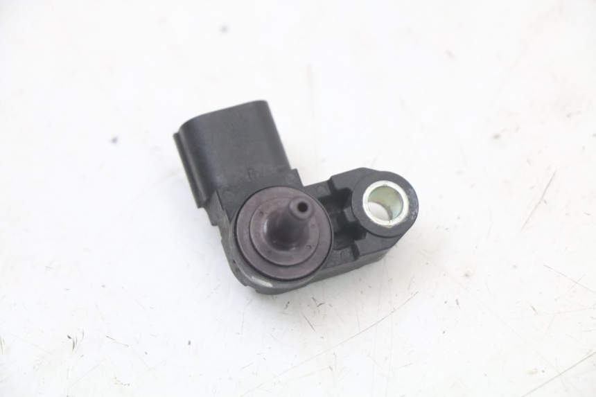 photo de AIR PRESSURE SENSOR YAMAHA XJ6 ABS 600 (2008 - 2016)