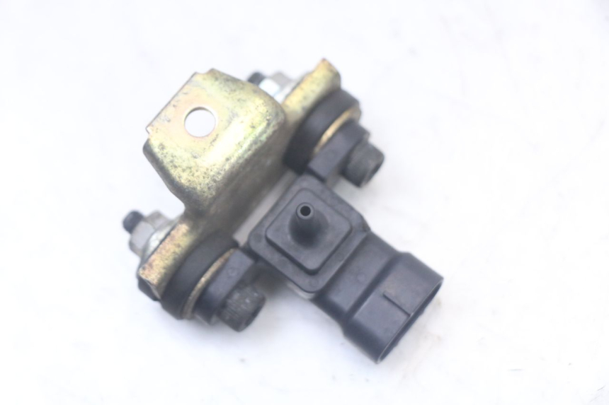 photo de AIR PRESSURE SENSOR YAMAHA XMAX X-MAX 125 (2006 - 2009)