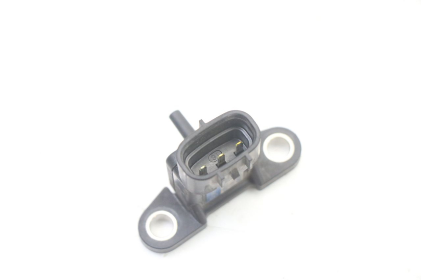 photo de AIR PRESSURE SENSOR YAMAHA YP X-MAX XMAX 400 (2014 - 2017)