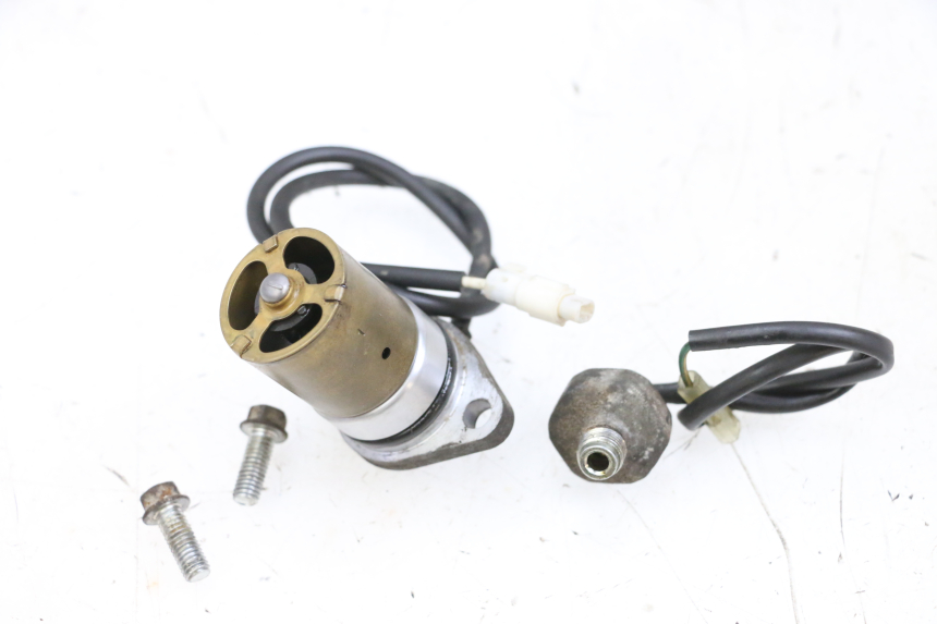 photo de OIL PRESSURE SENSOR SUZUKI BURGMAN 650 (2013 - 2020)