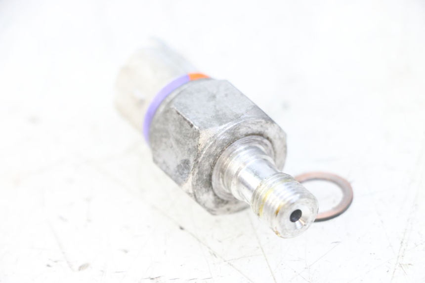 photo de OIL BRAKE PRESSURE SENSOR PIAGGIO MP3 LT 400 (2007 - 2012)