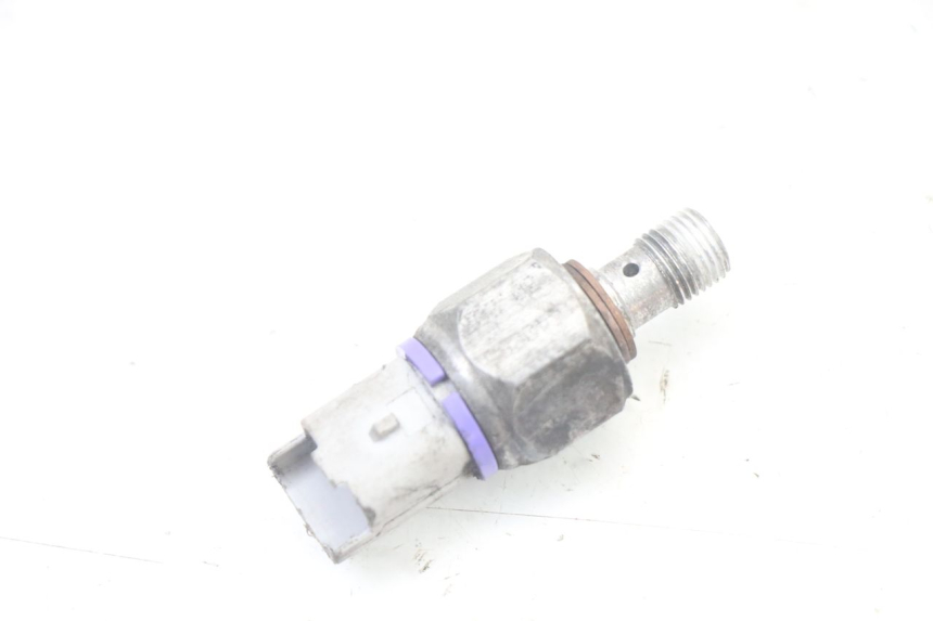 photo de BRAKE OIL PRESSURE SENSOR PIAGGIO MP3 500 (2011 - 2015)
