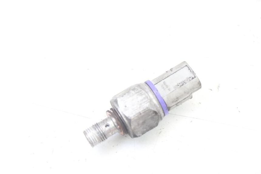 photo de BRAKE OIL PRESSURE SENSOR PIAGGIO MP3 500 (2011 - 2015)