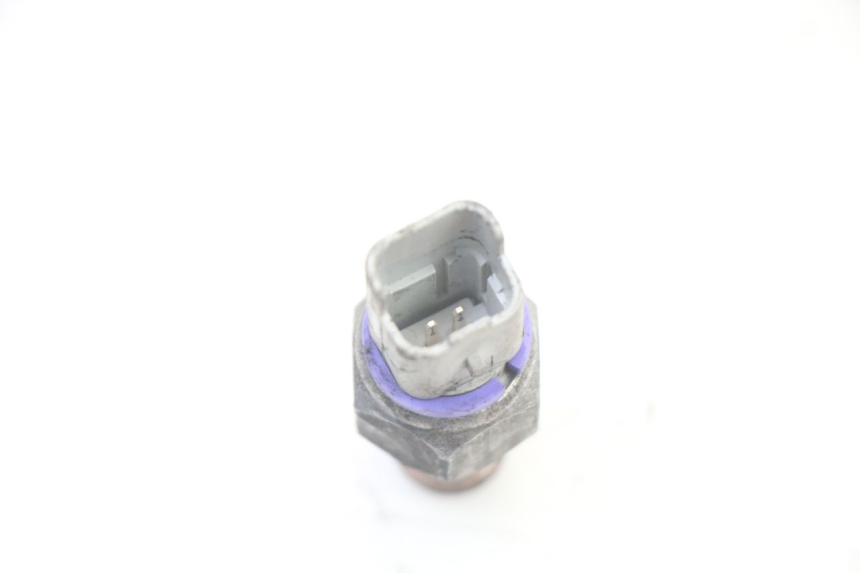 photo de BRAKE OIL PRESSURE SENSOR PIAGGIO MP3 500 (2011 - 2015)