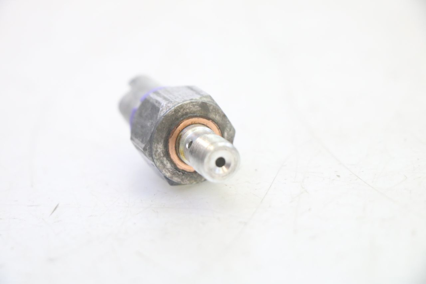 photo de BRAKE OIL PRESSURE SENSOR PIAGGIO MP3 500 (2011 - 2015)