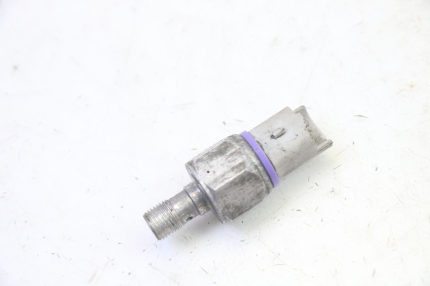 photo de OIL BRAKE PRESSURE SENSOR PIAGGIO MP3 125 (2006 - 2014)