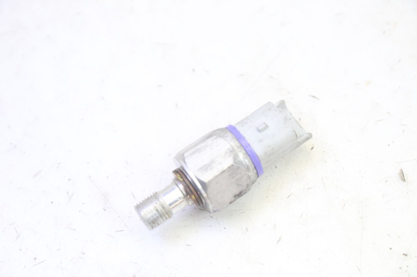 photo de BRAKE OIL PRESSURE SENSOR PIAGGIO MP3 500 (2016 - 2018) - Main view