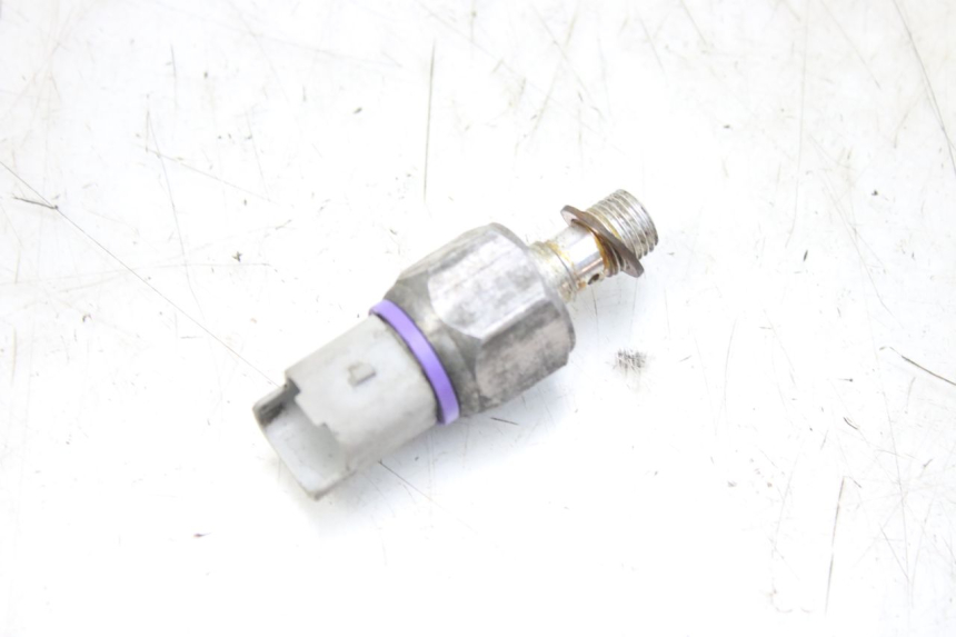 photo de OIL BRAKE PRESSURE SENSOR PIAGGIO MP3 RL 250 (2007 - 2010)