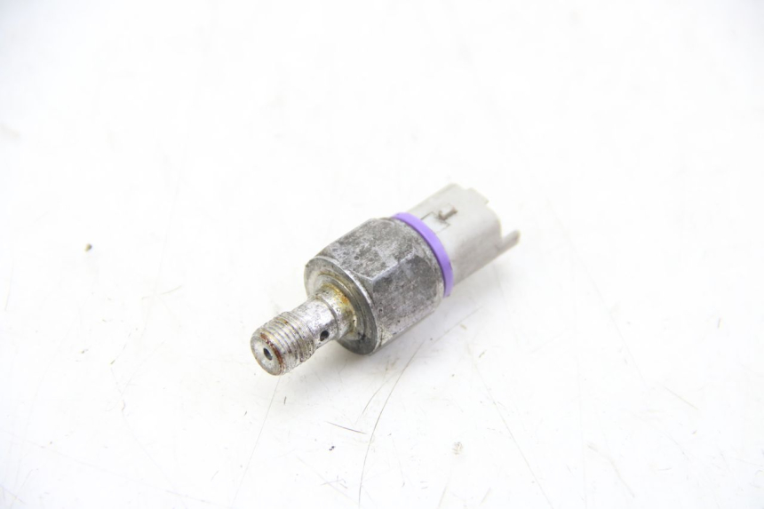 photo de OIL BRAKE PRESSURE SENSOR PIAGGIO MP3 125 (2006 - 2014)