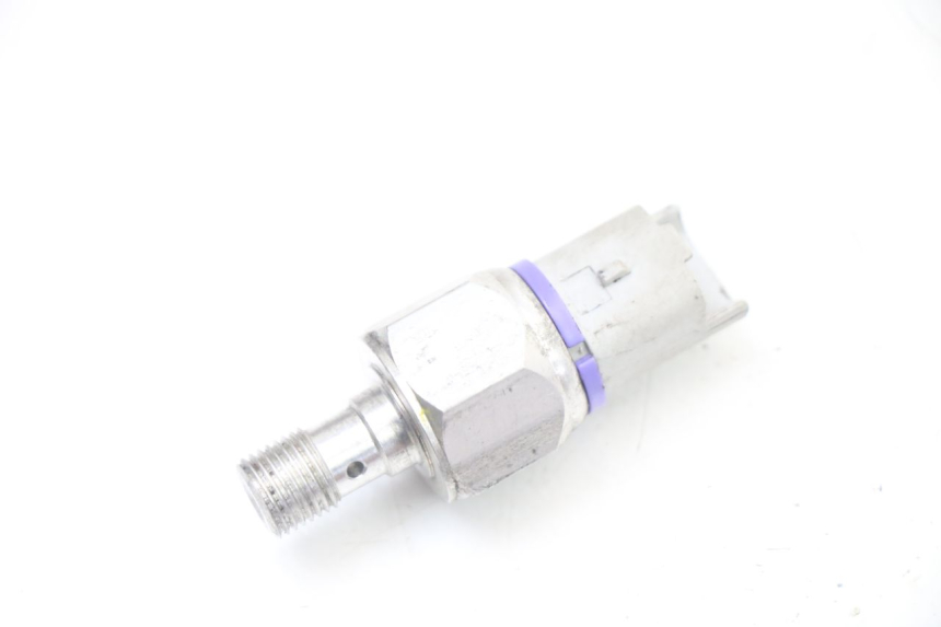 photo de BRAKE OIL PRESSURE SENSOR PIAGGIO MP3 500 (2014 - 2016)