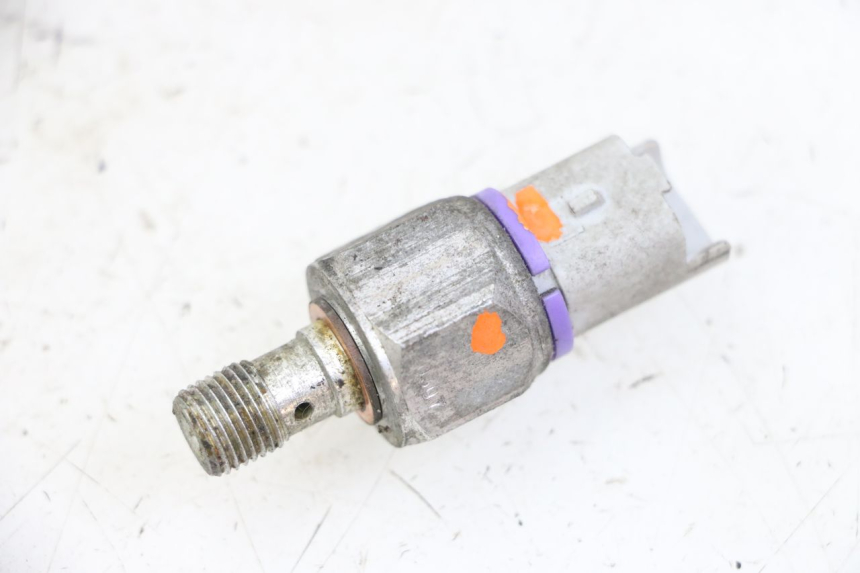 photo de OIL BRAKE PRESSURE SENSOR PIAGGIO MP3 125 (2006 - 2014)