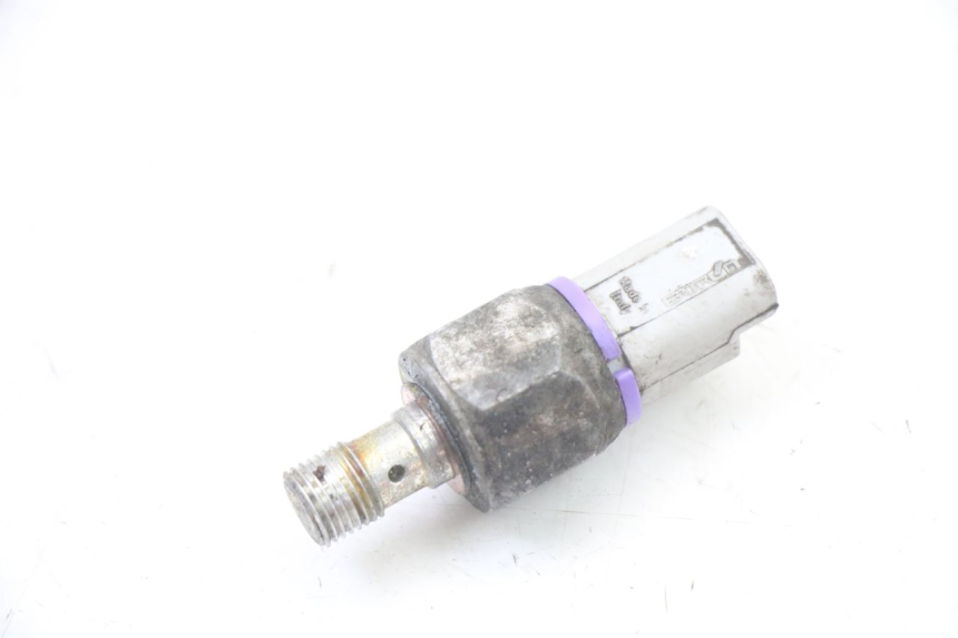 photo de OIL BRAKE PRESSURE SENSOR PIAGGIO MP3 LT 400 (2007 - 2012)