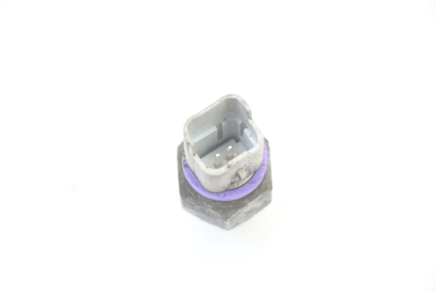 photo de OIL BRAKE PRESSURE SENSOR PIAGGIO MP3 LT 400 (2007 - 2012)