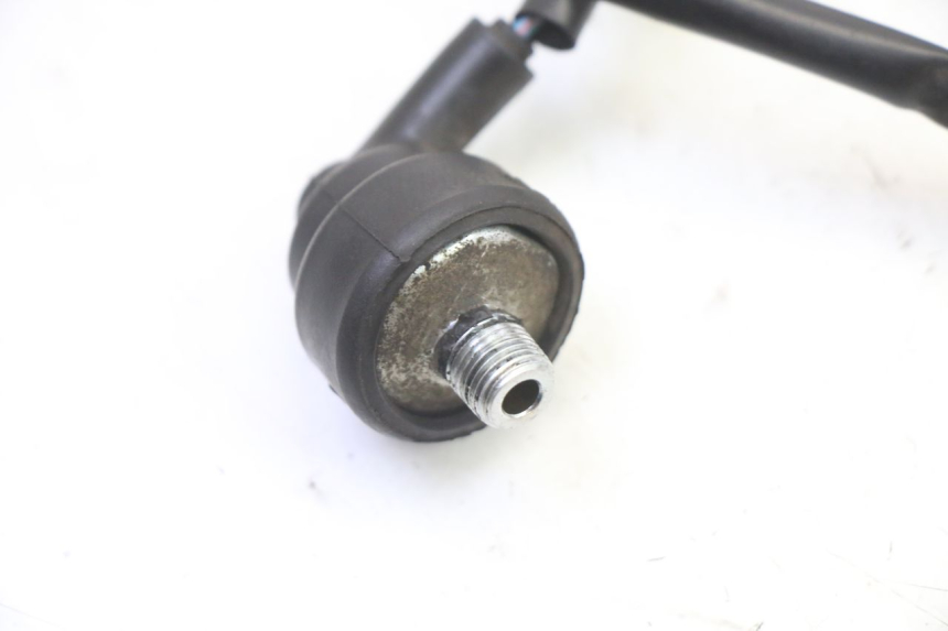 photo de OIL PRESSURE SENSOR HONDA NTV DEAUVILLE 650 (2001 - 2006)