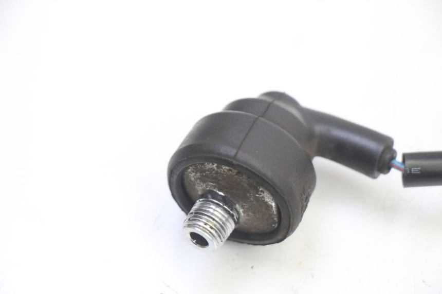 photo de OIL PRESSURE SENSOR HONDA NTV DEAUVILLE 650 (2001 - 2006)