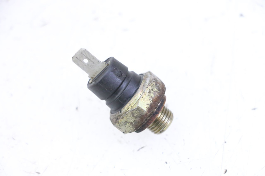 photo de OIL PRESSURE SENSOR PIAGGIO VESPA GRANTURISMO 200 (2004 - 2005)