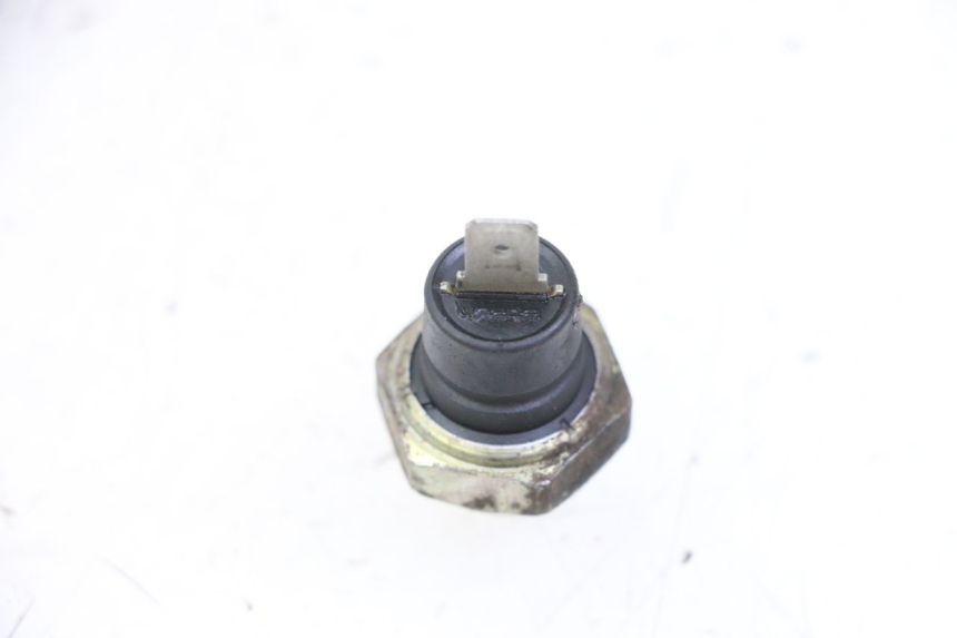 photo de OIL PRESSURE SENSOR PIAGGIO VESPA GRANTURISMO 200 (2004 - 2005)