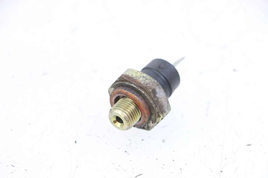 photo de OIL PRESSURE SENSOR PIAGGIO VESPA GRANTURISMO 200 (2004 - 2005)