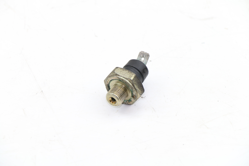 photo de OIL PRESSURE SENSOR PIAGGIO VESPA GRANTURISMO 125 (2003 - 2007)