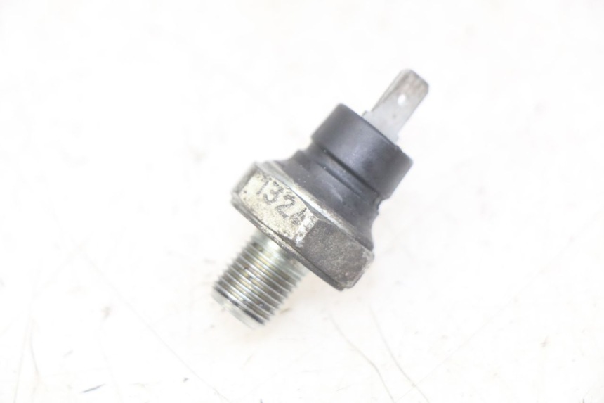 photo de OIL PRESSURE SENSOR PIAGGIO XEVO - X EVO 125 (2007 - 2016)