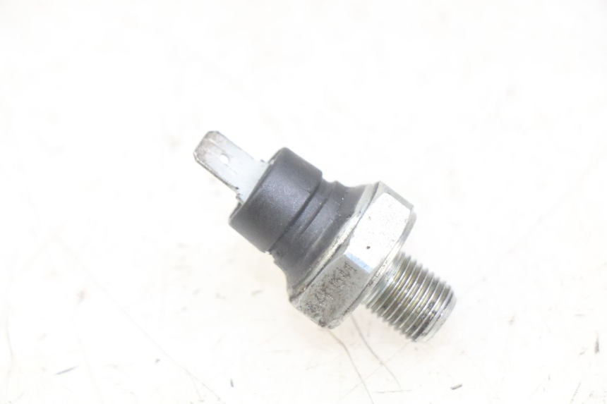 photo de OIL PRESSURE SENSOR PIAGGIO XEVO - X EVO 125 (2007 - 2016)