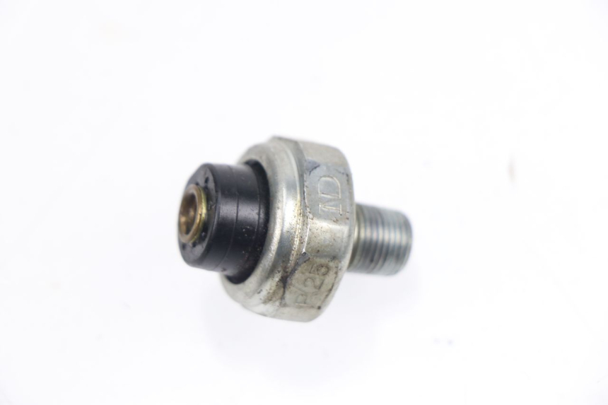 photo de OIL PRESSURE SENSOR SUZUKI GSXF GSX F 600 (1988 - 1997)