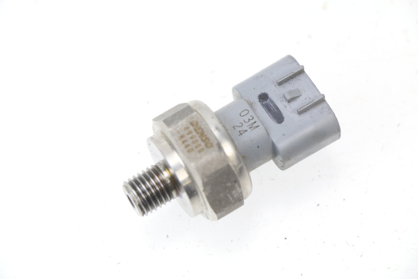 photo de OIL PRESSURE SENSOR HONDA VFR F 1200 (2010 - 2015) - Main view
