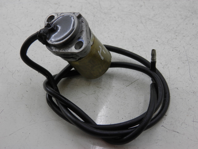 photo de OIL PRESSURE SENSOR YAMAHA FJR 1300 (2004 - 2005)