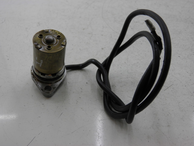 photo de OIL PRESSURE SENSOR YAMAHA FJR 1300 (2004 - 2005)