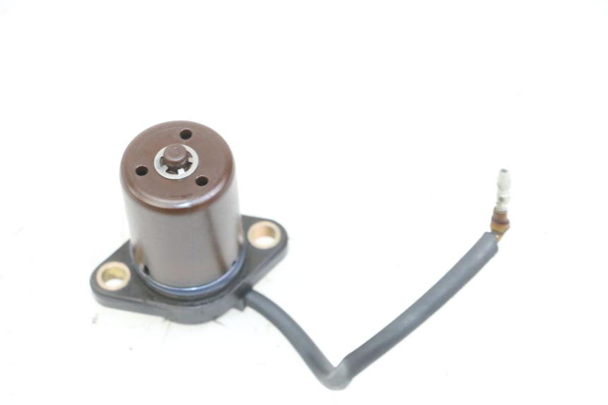 photo de OIL PRESSURE SENSOR YAMAHA FZS FAZER 600 (2001 - 2003)
