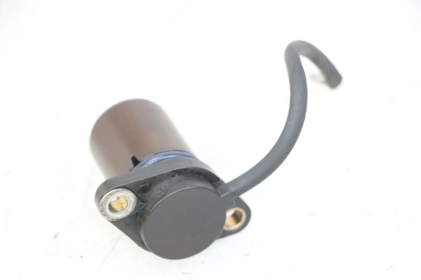 photo de OIL PRESSURE SENSOR YAMAHA FZS FAZER 600 (2001 - 2003)