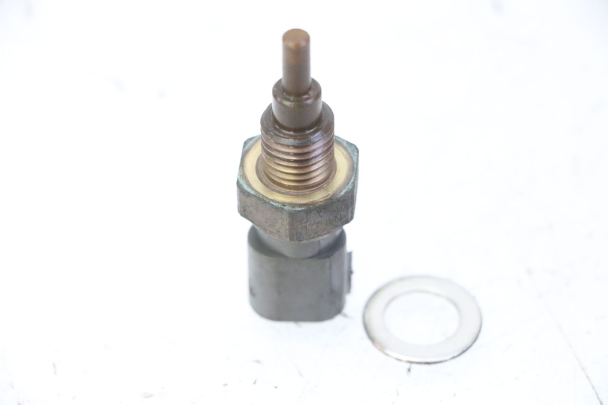 photo de WATER TEMPERATURE SENSOR HONDA FES S-WING SWING ABS 125 (2007 - 2015)