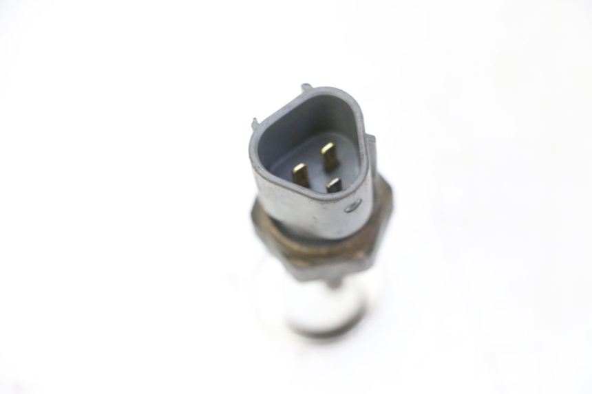 photo de WATER TEMPERATURE SENSOR HONDA FES S-WING SWING ABS 125 (2007 - 2015)