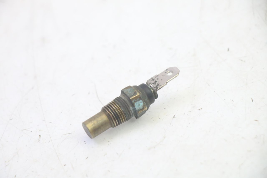 photo de WATER TEMPERATURE SENSOR KAWASAKI GPZ RX 1000 (1986 - 1988) - Component detail