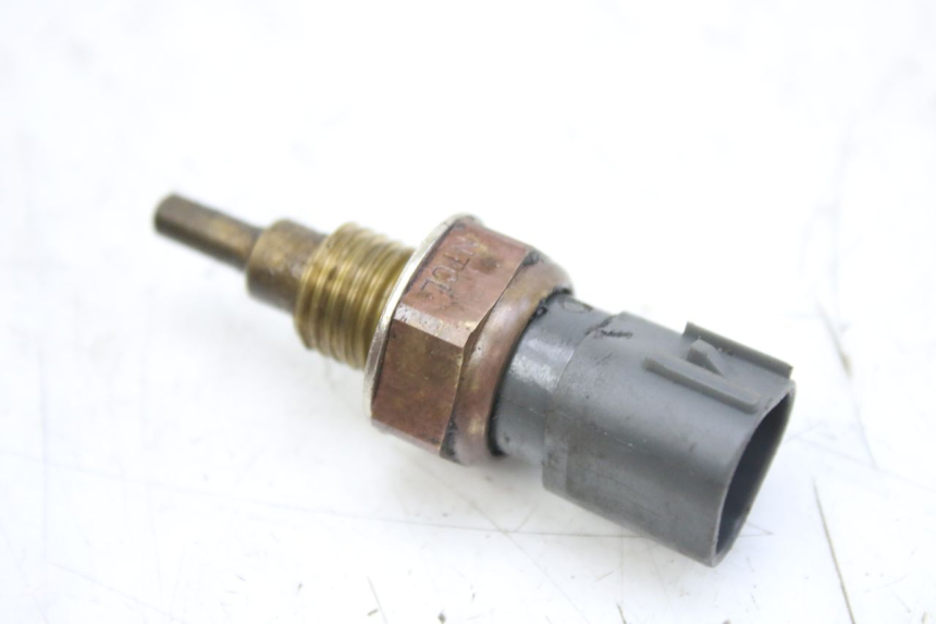 photo de WATER TEMPERATURE SENSOR HONDA FES S-WING SWING ABS 125 (2007 - 2015)