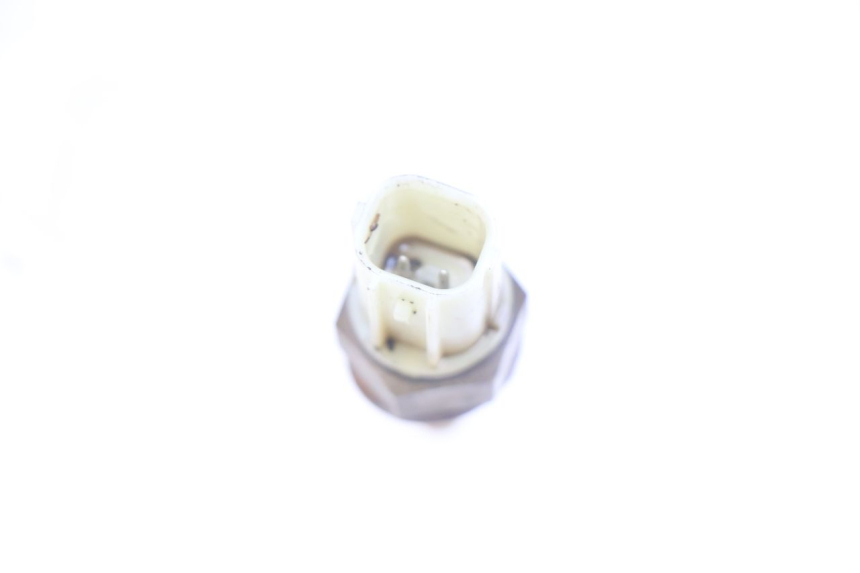 photo de WATER TEMPERATURE SENSOR YAMAHA MT ABS 125 (2014 - 2018)