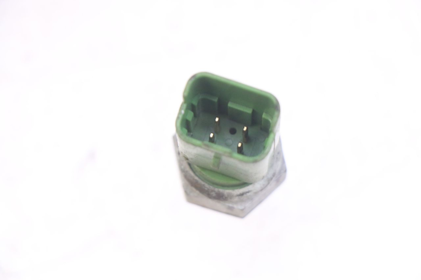 photo de WATER TEMPERATURE SENSOR PIAGGIO BEVERLY 125 (2010 - 2015)
